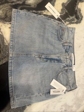 Denim Forum The 90’s Ricci- NWT Size 25